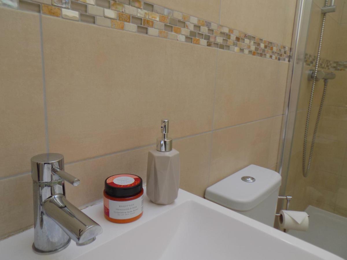 Villa Mimosa 2 カーディフ エクステリア 写真